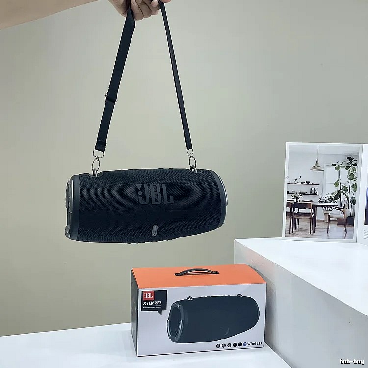 JBL Xtreme Portable Speaker in Navy