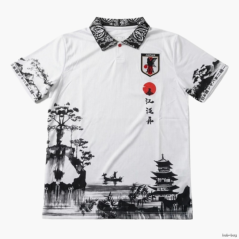 Tokyo Ghoul and Japanese-style white T-shirt